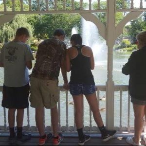 Meet your Posher, Brady